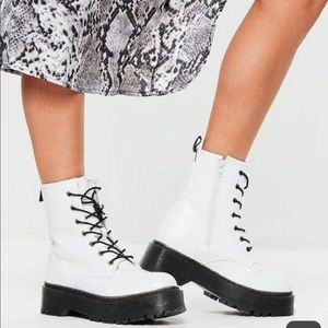 Missguided extreme sole platform boot